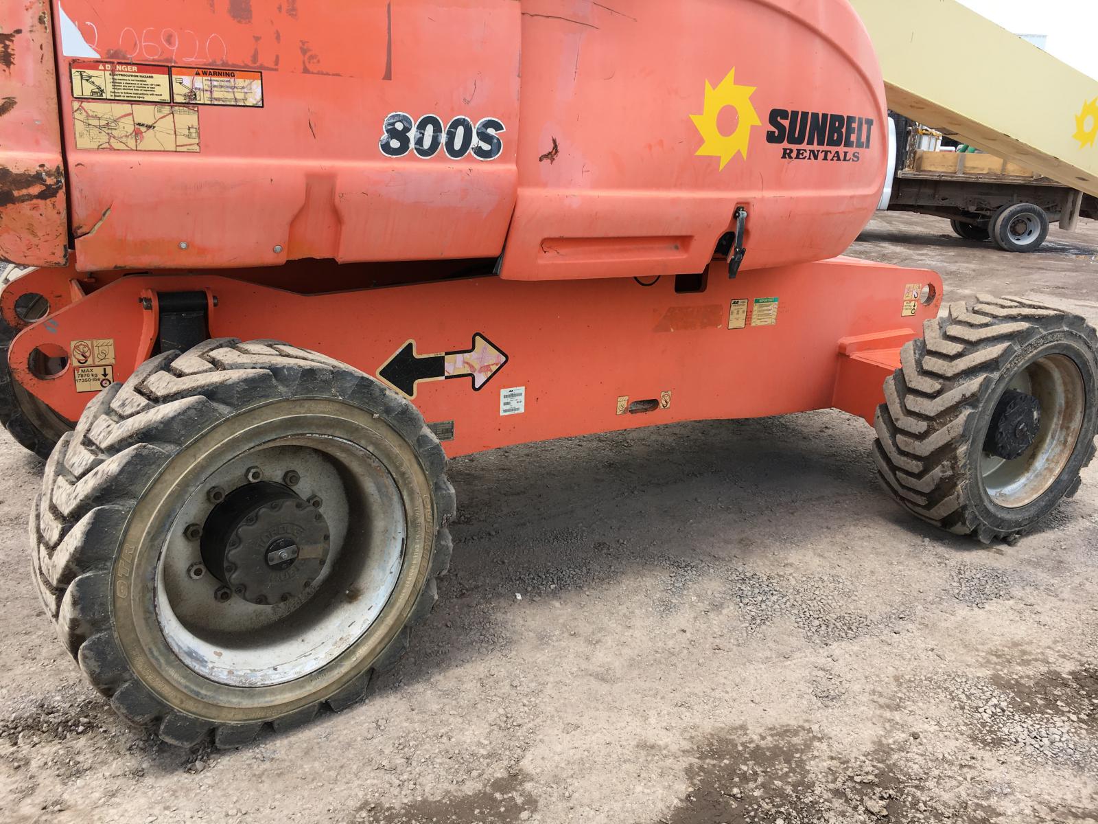 JLG 800S 